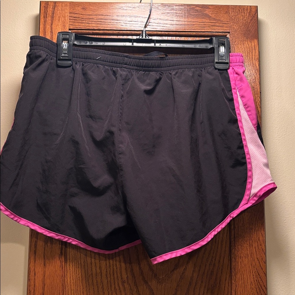 Nike Black Dri-FIT Women's Shorts - size Large - Picture 5 of 7